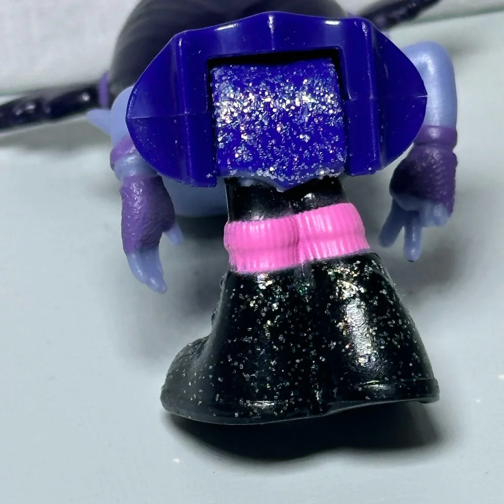 2017 Collectible Disney‎ Junior Vampirina 3 1/2
